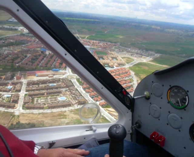  飞越马德里的城市化区 